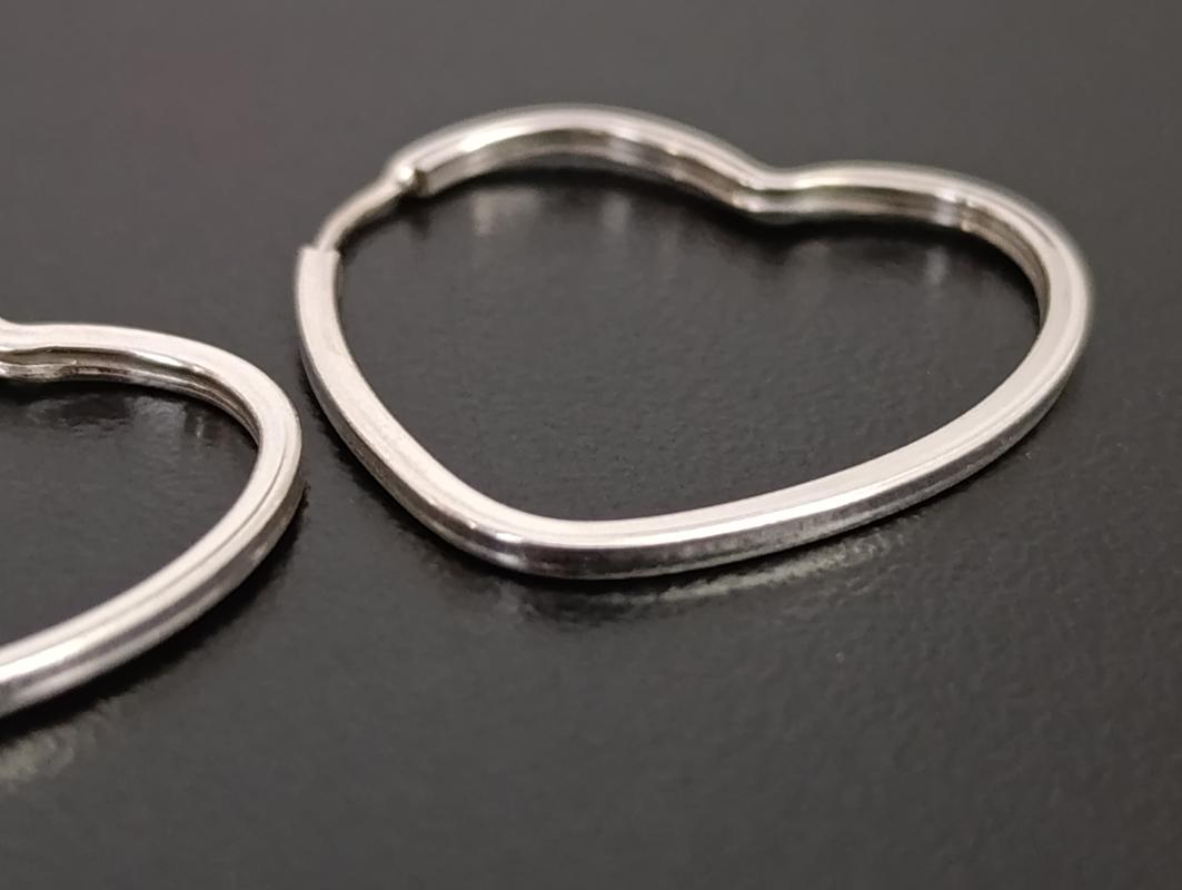 Argola Coração Fio Quadrado - 2,4 cm - Prata 925 - Imagem 2