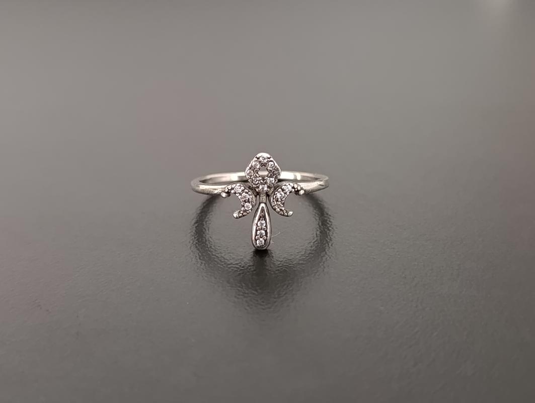Anel Flor de Lis Cravejado - Prata 925 - Imagem 2