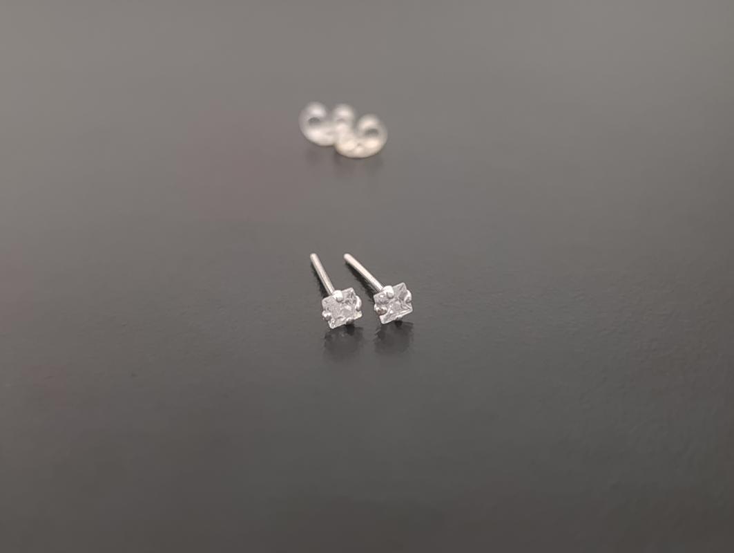 Brinco Zircônia Quadrada - 3 mm - Prata 925