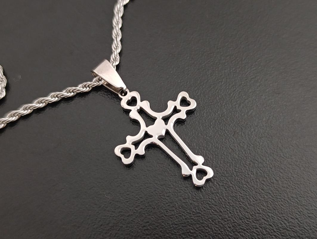 Pingente Cruz c/ Corações nas Pontas - Aço Inoxidável - Imagem 2